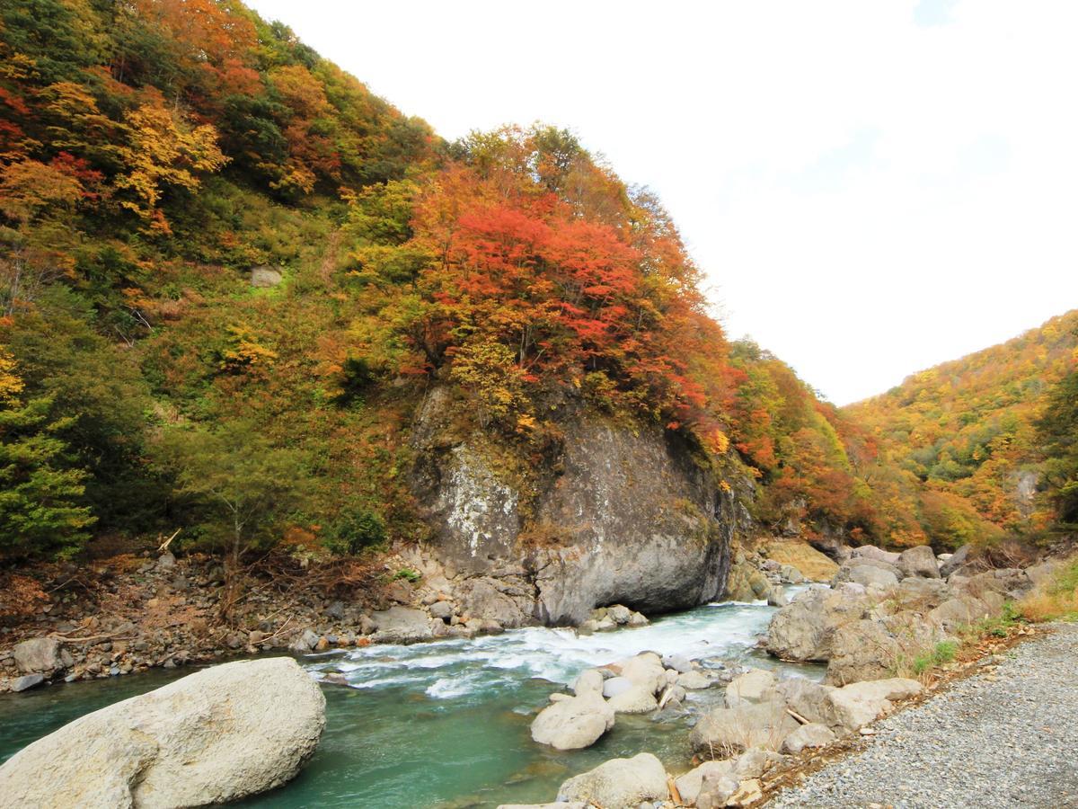 Kiriake Riverside House Hotel Nagano Exterior photo