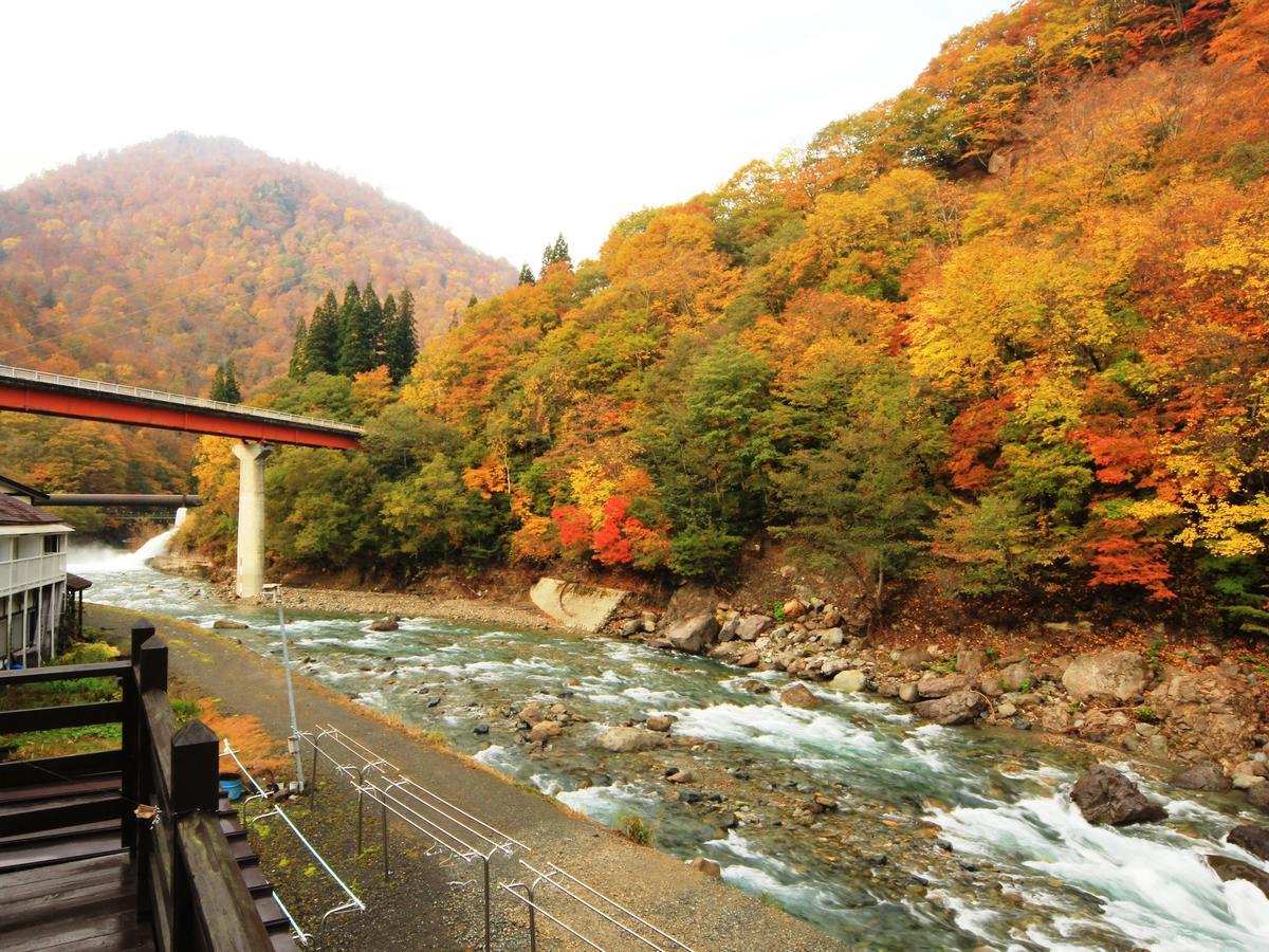 Kiriake Riverside House Hotel Nagano Exterior photo